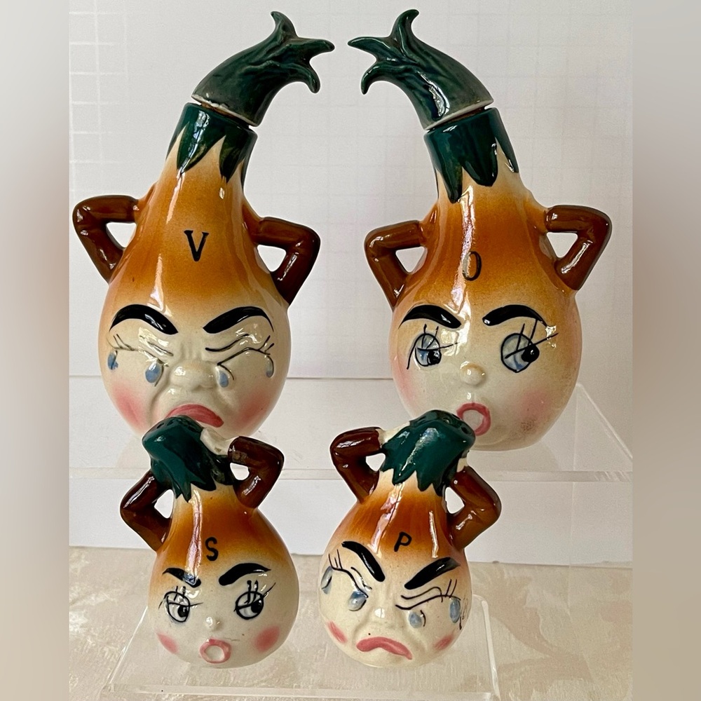 VTG GNCO 4 pcs set Anthropomorphic Oil & Vinegar Cruets w Salt n Pepper Shakers